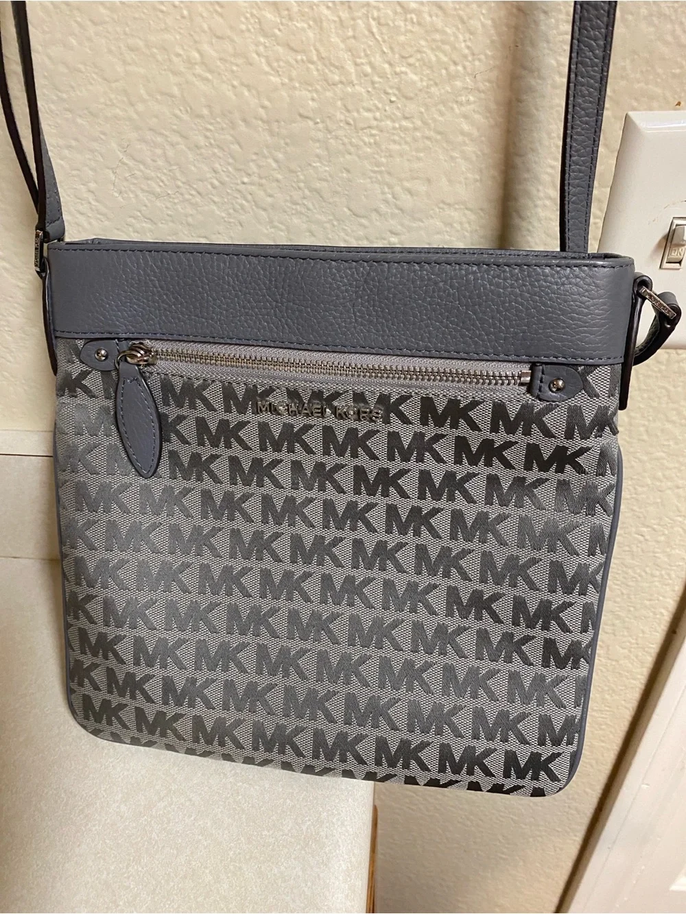 Michael Kors Gray Crossbody Messenger‎ Bag